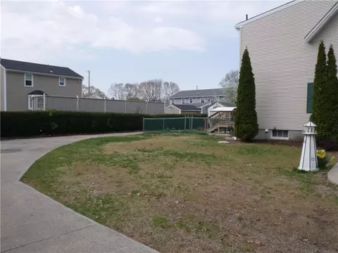 560 Sandy Ln, Warwick, RI 02889 photo 28