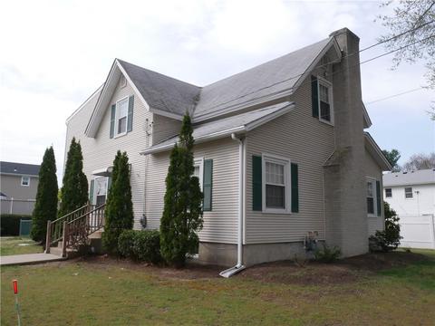 560 Sandy Ln, Warwick, RI 02889 photo 3