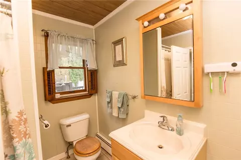 31 Cooper Hill Rd, Mapleville, RI 02839 photo 24