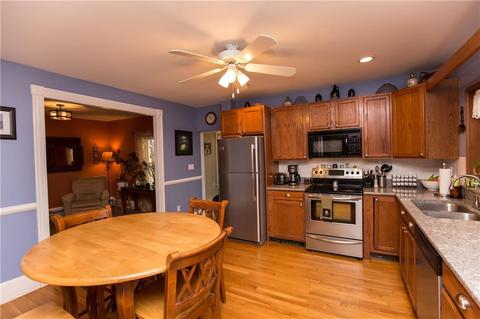 31 Cooper Hill Rd, Mapleville, RI 02839 photo 10