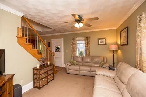 31 Cooper Hill Rd, Mapleville, RI 02839 photo 17