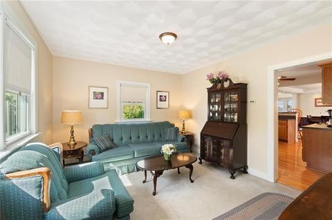 82 Ocean Ave, Warwick, RI 02889 photo 12