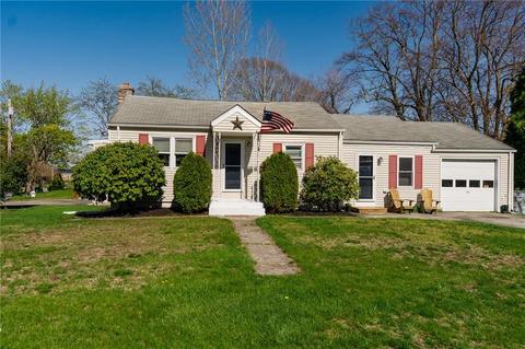82 Ocean Ave, Warwick, RI 02889 photo 4