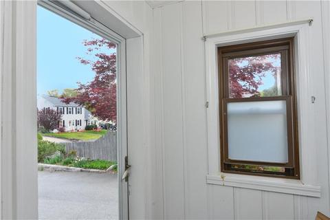 124 Bartlett Dr, Warwick, RI 02886 photo 6