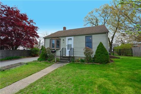 124 Bartlett Dr, Warwick, RI 02886 photo 4