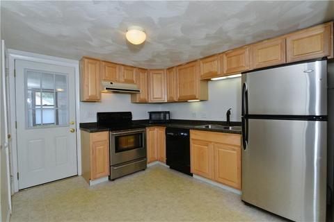 124 Bartlett Dr, Warwick, RI 02886 photo 7