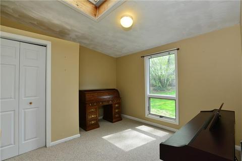 124 Bartlett Dr, Warwick, RI 02886 photo 22