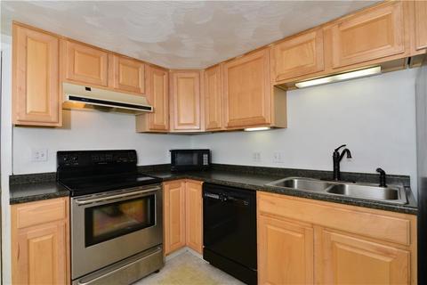 124 Bartlett Dr, Warwick, RI 02886 photo 8