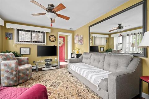 43 Lydia Ave, Woonsocket, RI 02895 photo 8