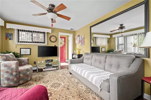 43 Lydia Ave, Woonsocket, RI 02895 photo 8
