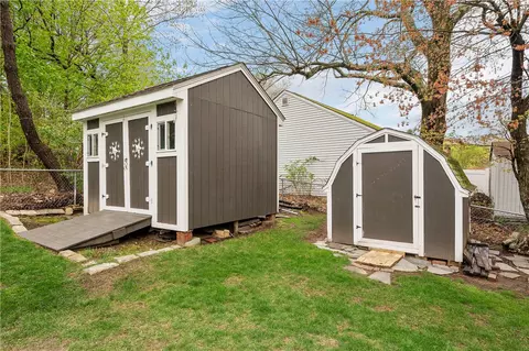 43 Lydia Ave, Woonsocket, RI 02895 photo 23