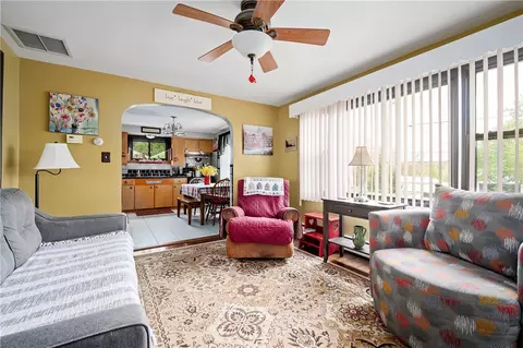 43 Lydia Ave, Woonsocket, RI 02895 photo 6
