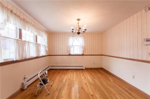 30 Maple St, Warren, RI 02885 photo 5