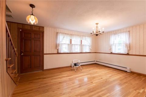 30 Maple St, Warren, RI 02885 photo 6