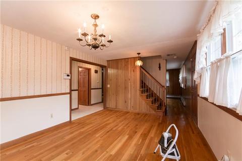 30 Maple St, Warren, RI 02885 photo 4