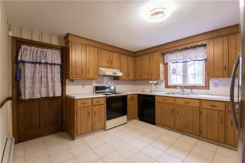 30 Maple St, Warren, RI 02885 photo 11