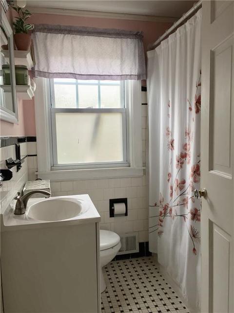 77 Macarthur Dr, Warwick, RI 02889 photo 10