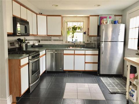 77 Macarthur Dr, Warwick, RI 02889 photo 3