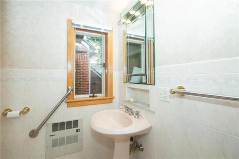 209 Grayson Ave, Warwick, RI 02886 photo 9