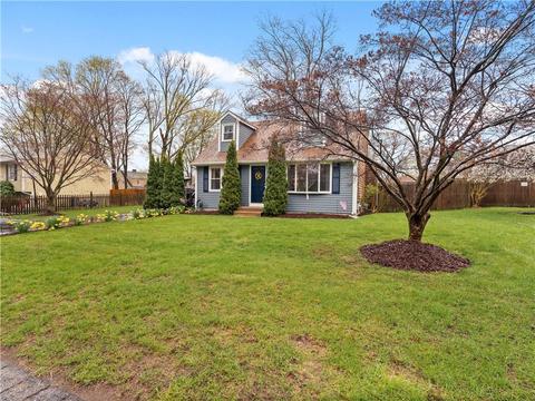32 Hamlin Ave, Warwick, RI 02889 photo 2