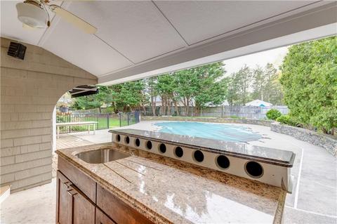 231 Algonquin Dr, Warwick, RI 02888 photo 40