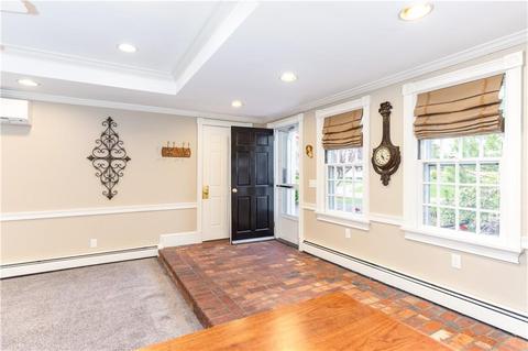 231 Algonquin Dr, Warwick, RI 02888 photo 18