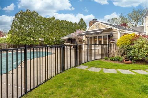 231 Algonquin Dr, Warwick, RI 02888 photo 7