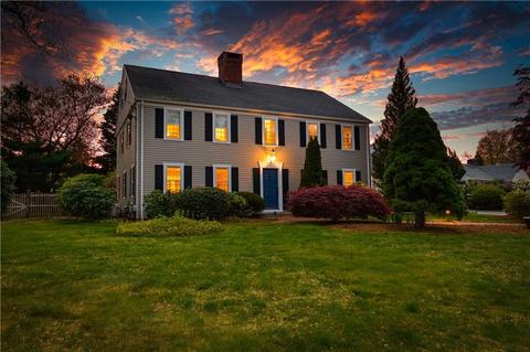 231 Algonquin Dr, Warwick, RI 02888 photo 1