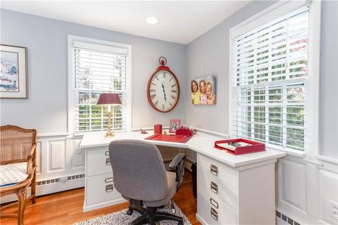 231 Algonquin Dr, Warwick, RI 02888 photo 11