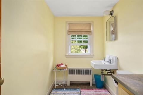 357 Potters Ave, Warwick, RI 02886 photo 14