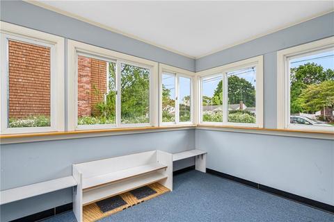 357 Potters Ave, Warwick, RI 02886 photo 5
