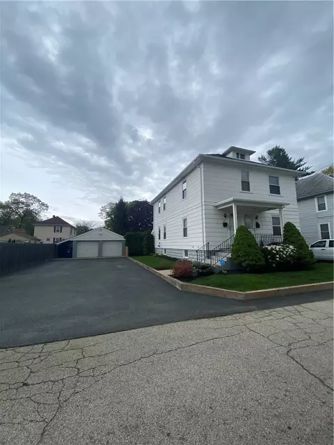 128 Heath Ave, Warwick, RI 02888 photo 6
