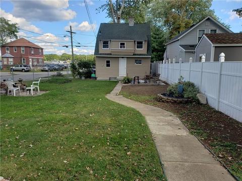 53 Logan St, Warwick, RI 02889 photo 3