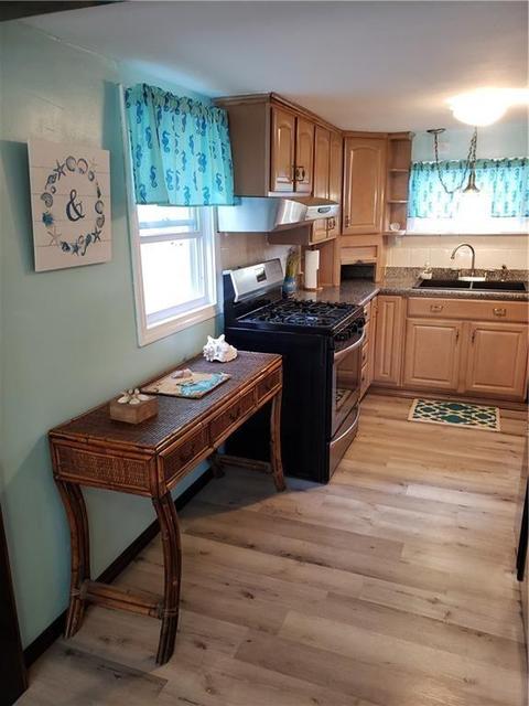53 Logan St, Warwick, RI 02889 photo 6