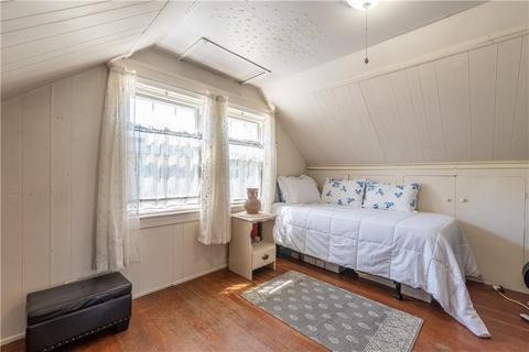 28 Macarthur Dr, Warwick, RI 02889 photo 12