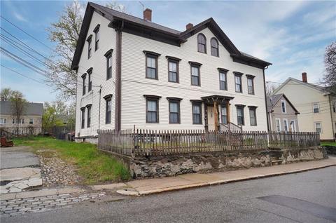 151 Cato St, Woonsocket, RI 02895 photo 3