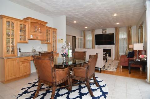64 Red Hawk Dr, Cranston, RI 02921 photo 10