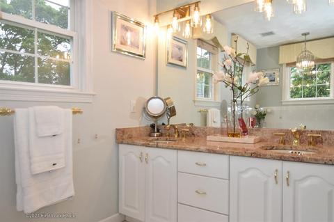 64 Red Hawk Dr, Cranston, RI 02921 photo 25