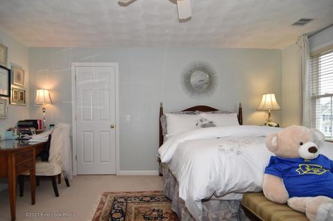 64 Red Hawk Dr, Cranston, RI 02921 photo 34