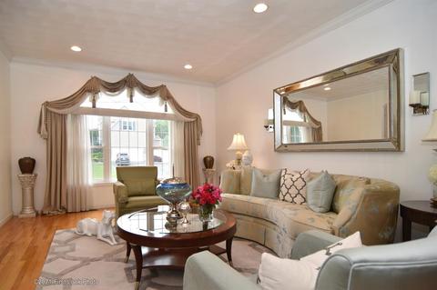 64 Red Hawk Dr, Cranston, RI 02921 photo 3