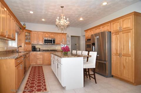 64 Red Hawk Dr, Cranston, RI 02921 photo 6