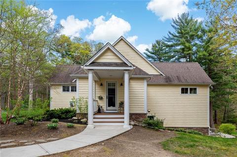 77 Raymonds Point Rd, Coventry, RI 02816 photo 4