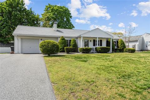 238 Wethersfield Dr, Warwick, RI 02886 photo 2