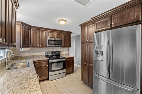 238 Wethersfield Dr, Warwick, RI 02886 photo 12