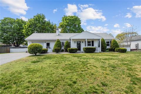 238 Wethersfield Dr, Warwick, RI 02886 photo 1