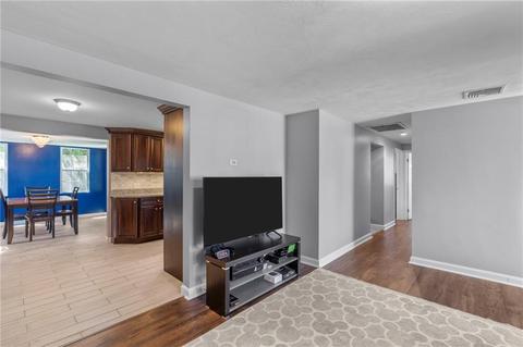238 Wethersfield Dr, Warwick, RI 02886 photo 7