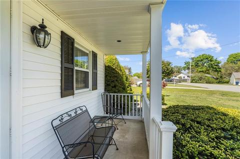 238 Wethersfield Dr, Warwick, RI 02886 photo 3
