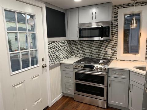 138 Mohawk Ave, Warwick, RI 02889 photo 1