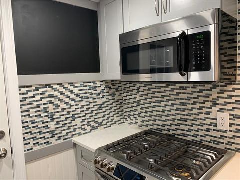 138 Mohawk Ave, Warwick, RI 02889 photo 3