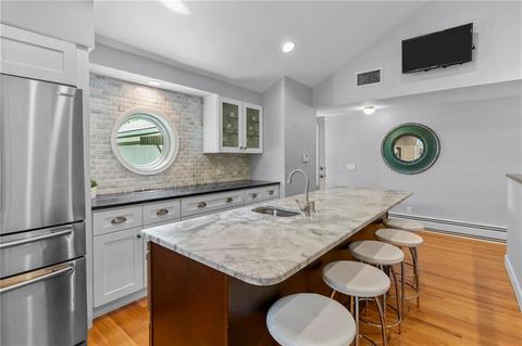 5 Rainbow Ct, Warwick, RI 02889 photo 8